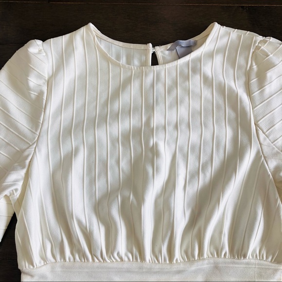 2/20 - | H&M | Puffy sleeve blouse - Picture 6 of 11